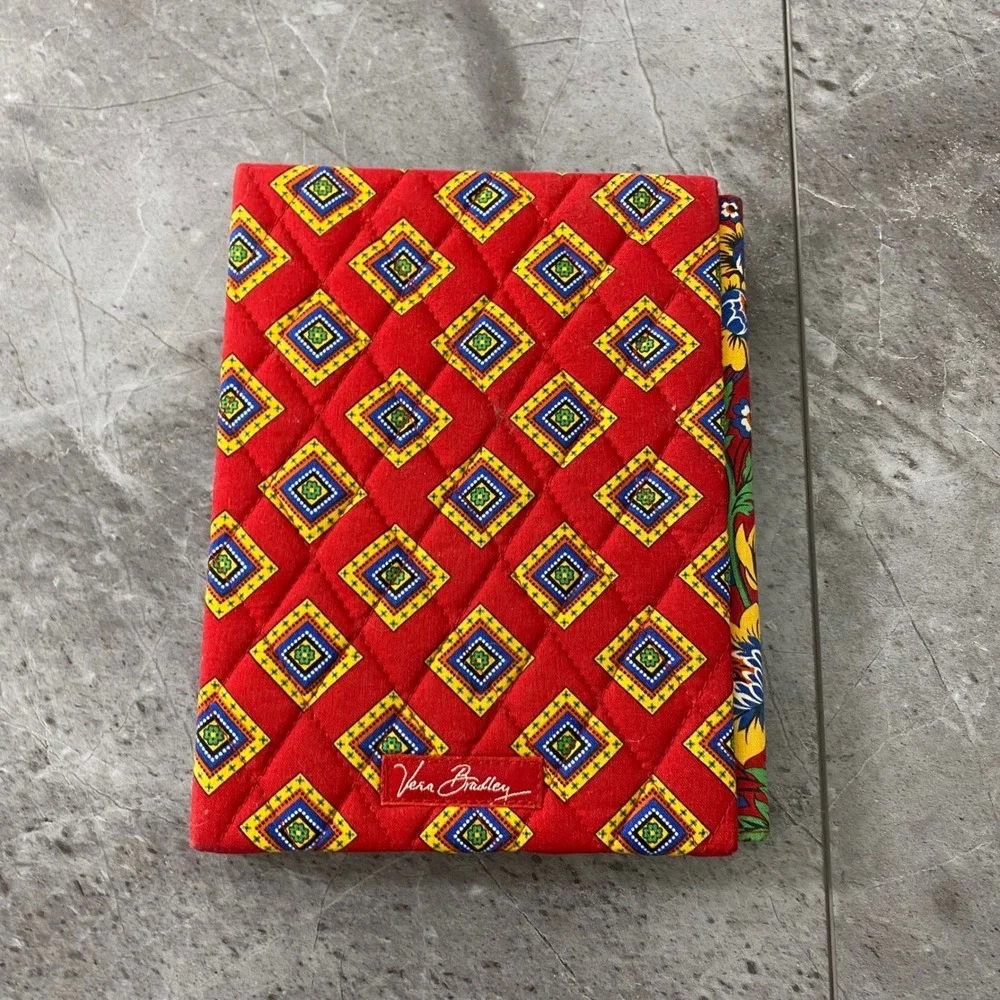 Vera Bradley Red Mediterranean Quilted Fabric Folding Double 4x6‎ Picture Frame